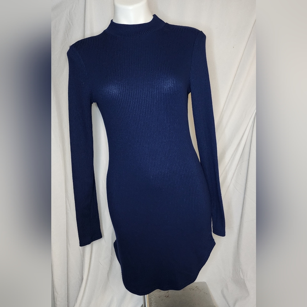 Elegant Navy Blue Ribbed Dress